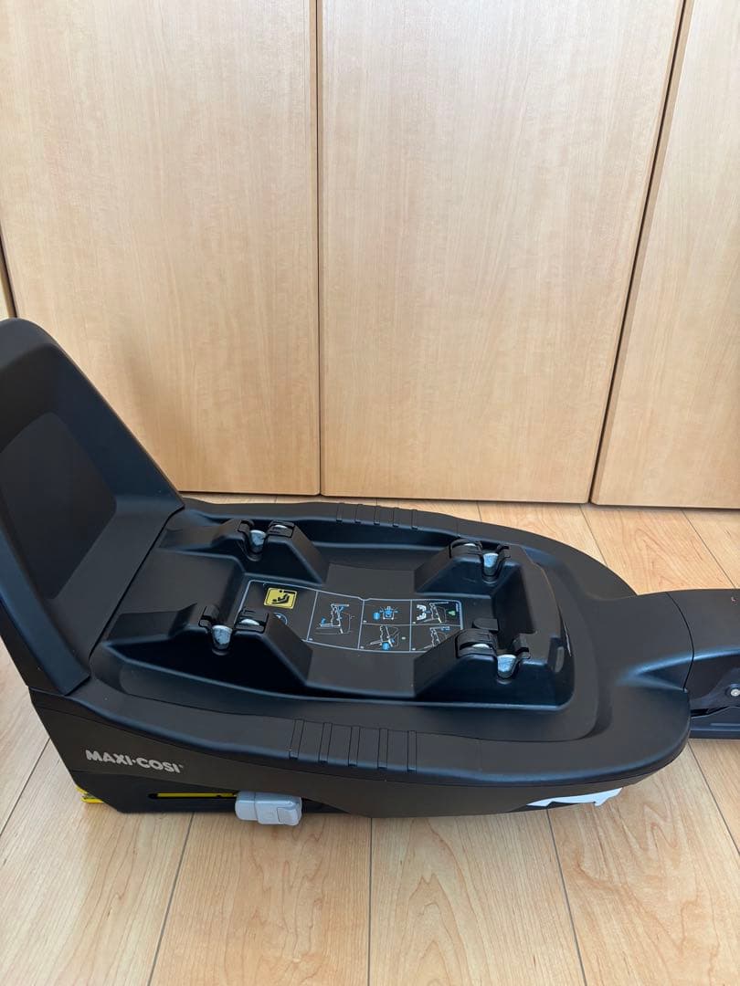 チャイルドシート MAXI-COSI FamilyFix2 ISOFIX