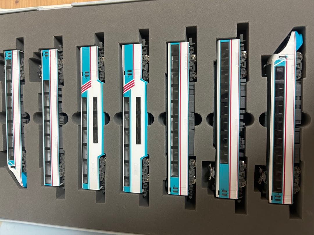 鉄道模型　Nゲージ　モデモ NP501 小田急ロマンスカー　RSE 20000形