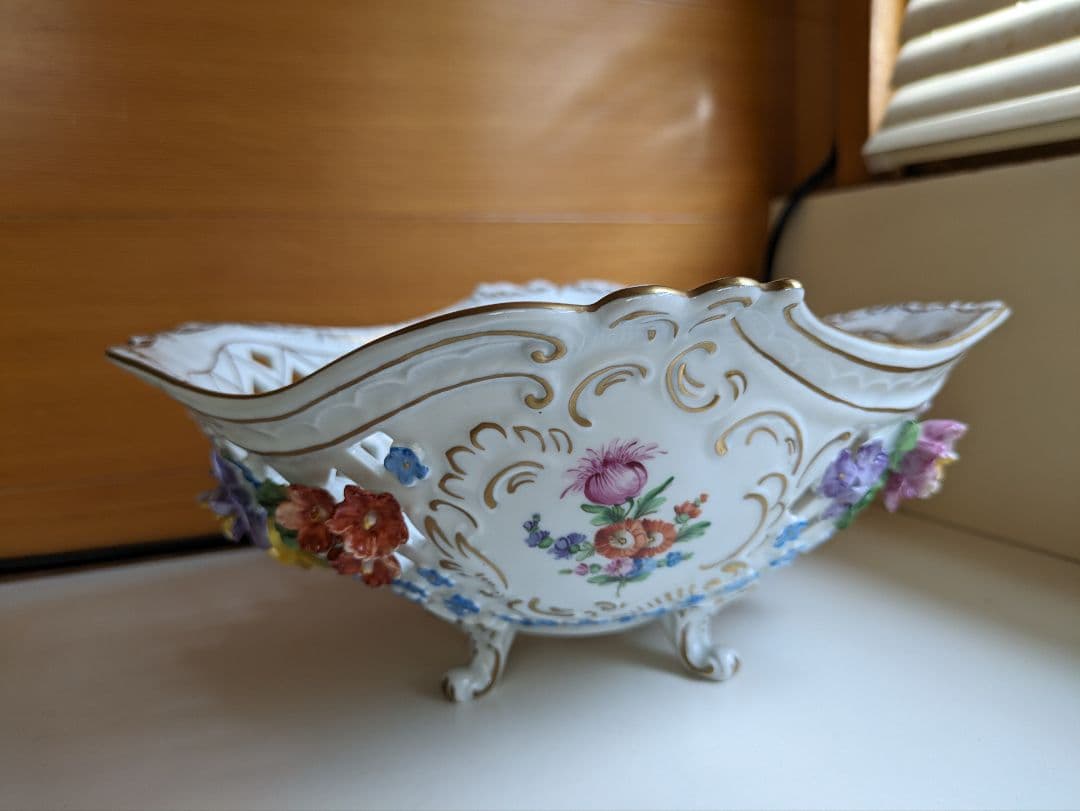 ドレスデン バスケット　花柄 透かし模様 猫足 ボウル　磁器