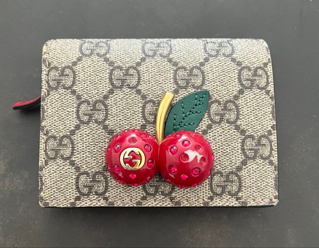 グッチ GUCCI チェリー装飾 二つ折り財布
