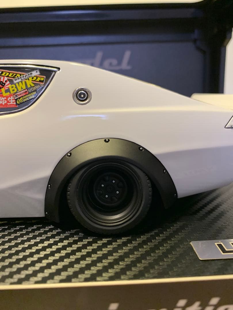 イグニッションモデル　1/18 LBWK ケンメリ ホワイト　3218