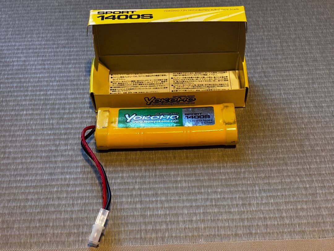 【説明欄必読】ヨコモ トヨタGRスープラ 1/10RCカー バッテリー2本つき