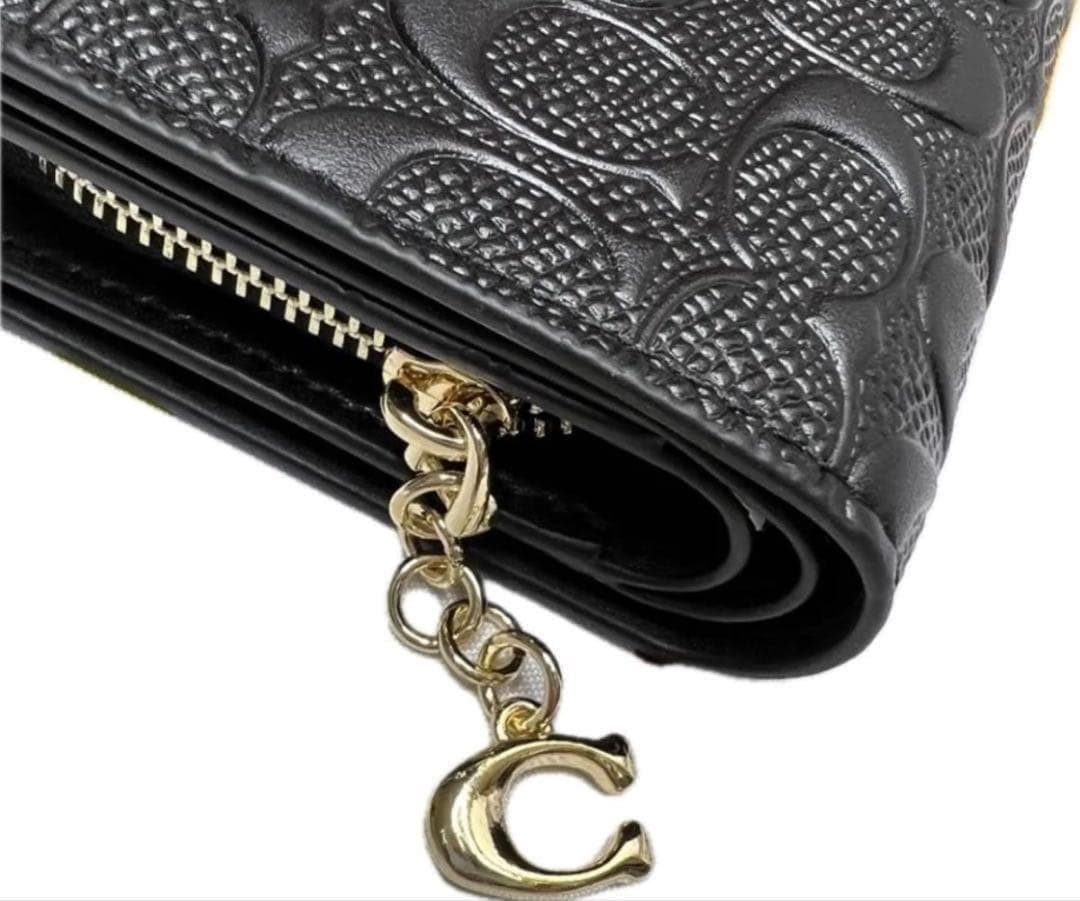 COACHコーチ ミニ財布 二つ折り キーホルダー エンボスシグネチャー