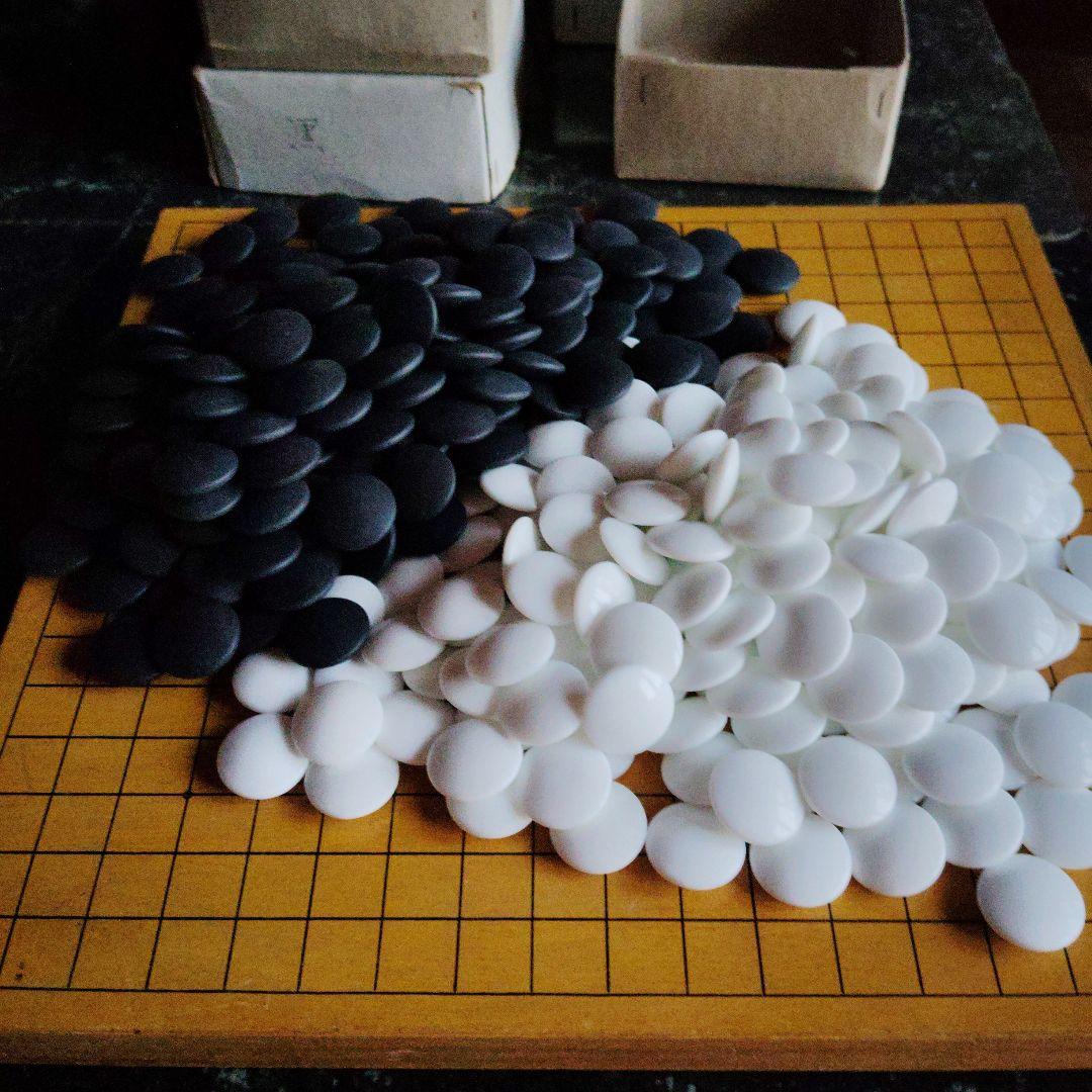 囲碁　碁石