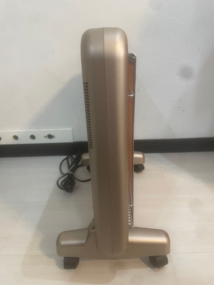 【未使用品】サンルミエ N700L-GR 遠赤外線暖房器