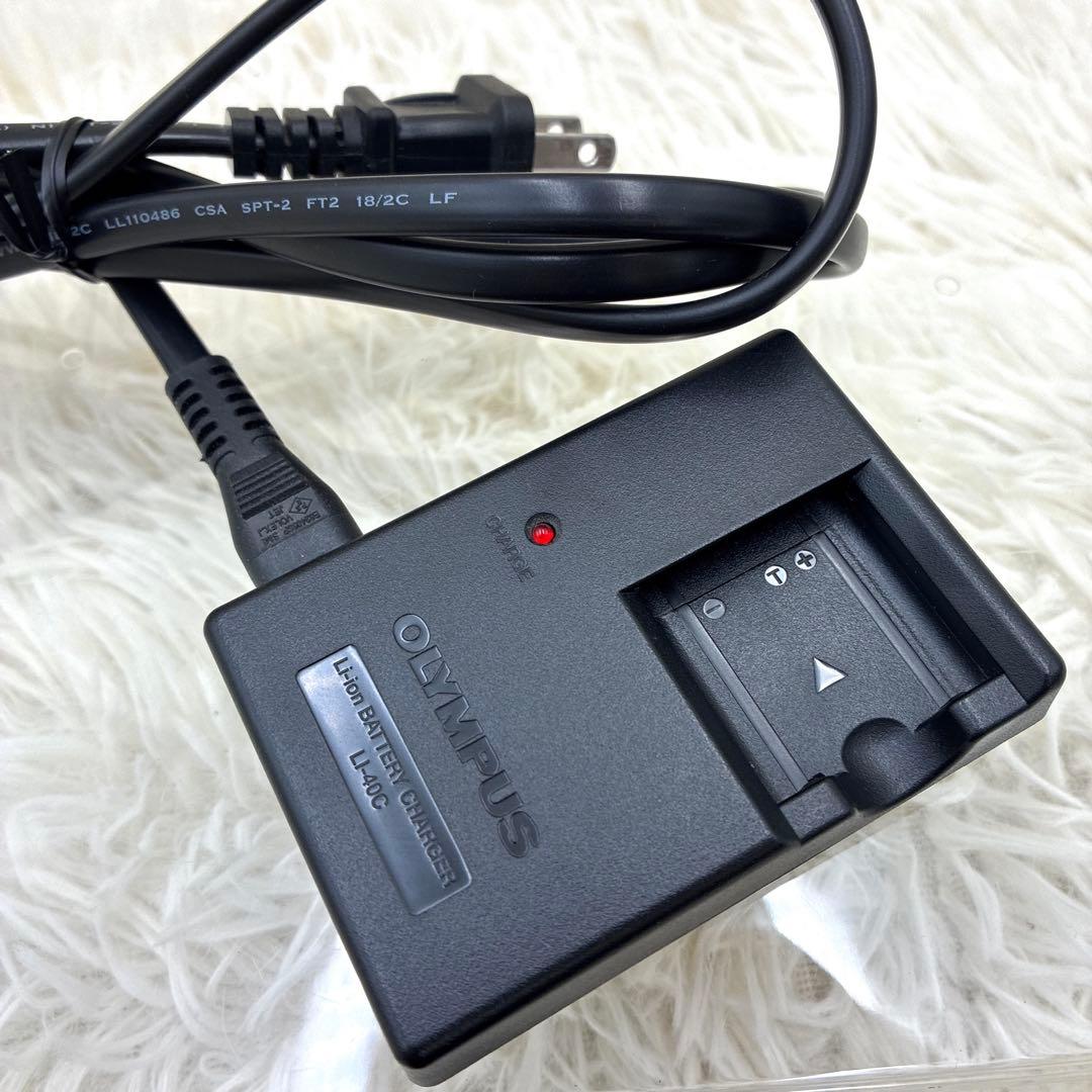 極美品 OLYMPUS μ750 メガピクセル コンパクトデジタルカメラ