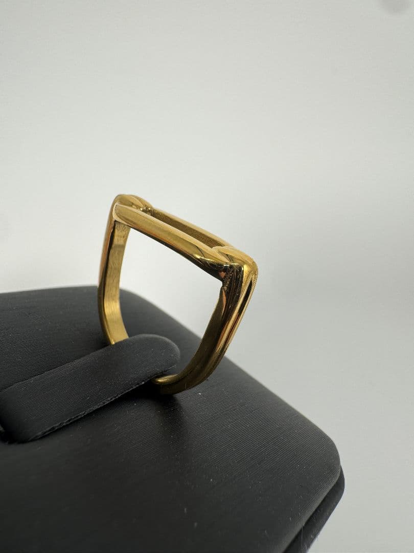 幾何学模様の鏡面仕上げ指輪3.12g