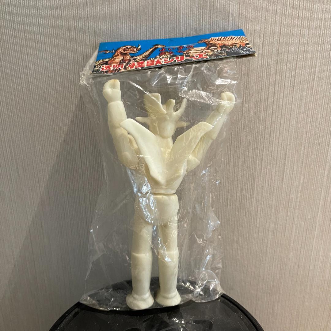 新品未開封 無版権 透明怪獣シリーズ　マジンガーＺ 白 135㎜