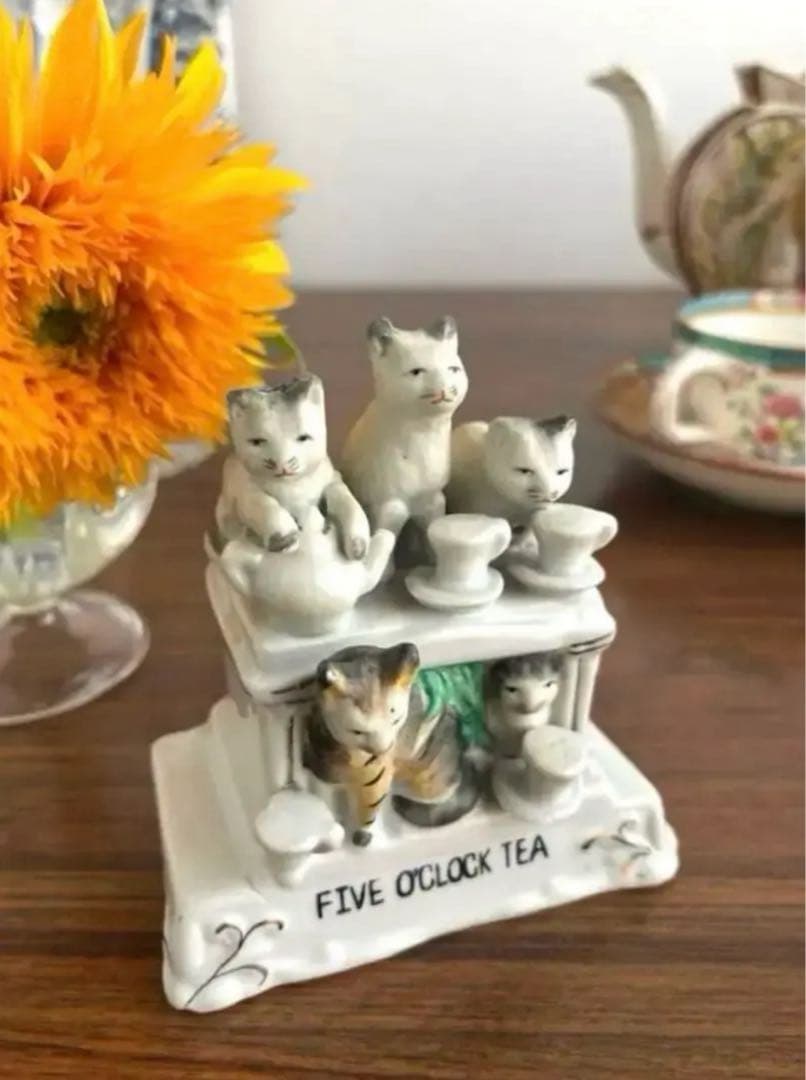 英国アンティーク1885年 ♤ 5匹の猫と5時のお茶 ♤ フェアリング