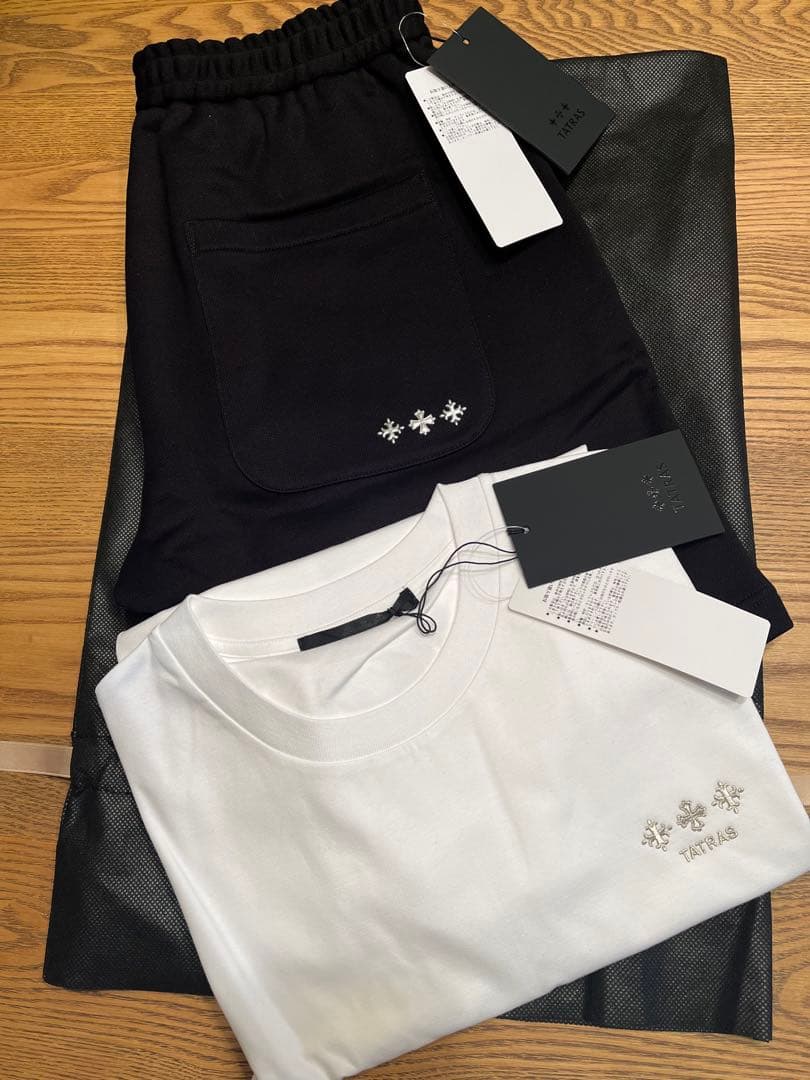 新品タトラス　FUSSAフッサ　短パンとヌンキTシャツセット　サイズ2