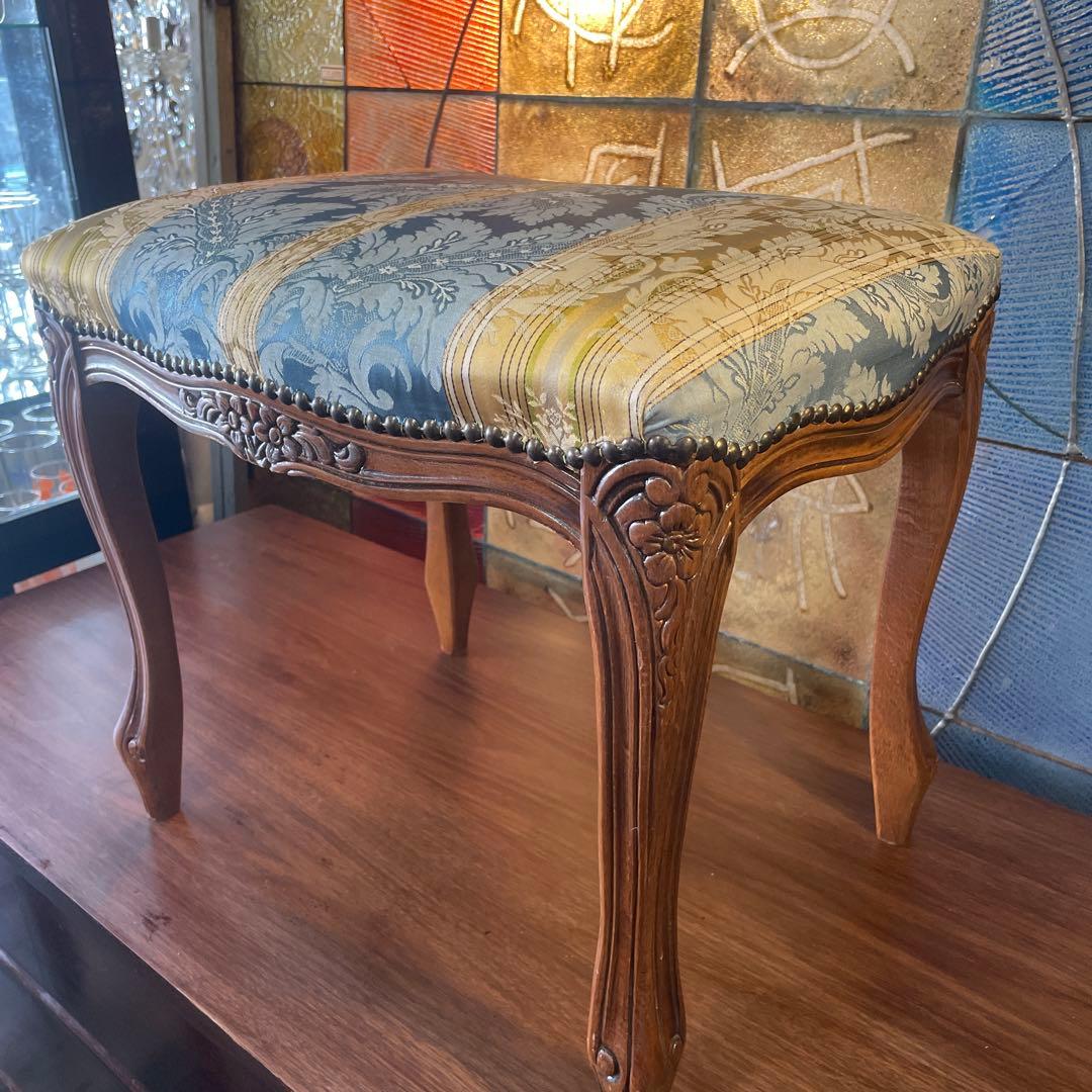 お値下げ‼︎ イタリア製猫脚スツール