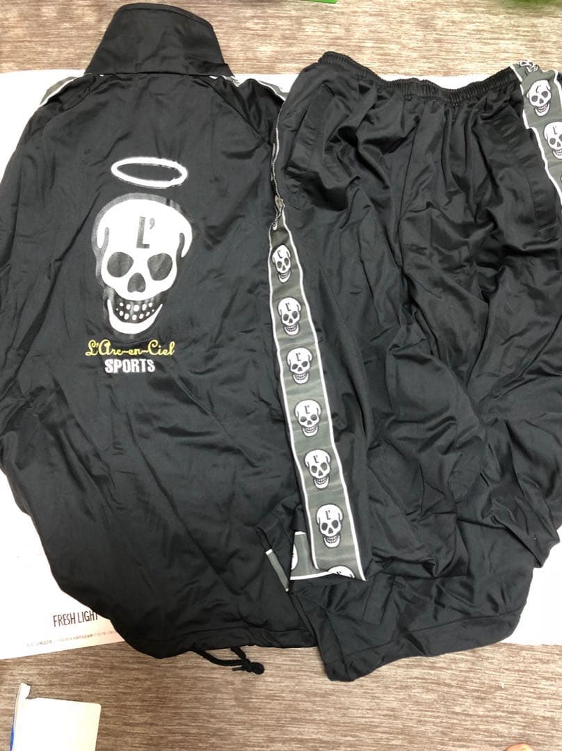 〈〈新品お値下げ〉〉L'Arc〜en〜Ciel ジャージ