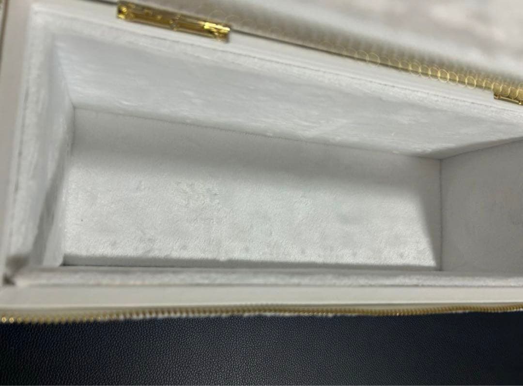 エンジェルシャンパンホリデー Rose White 白 ファー クリスマス限定