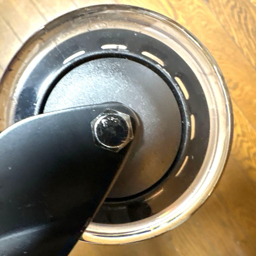 古物販売K・A　座面が傾く　スプリング入り　リングレバー　回転スツール