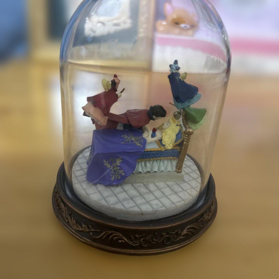 ディズニー眠れる森の美女プリンセス　プリンス　妖精　陶器 稀少