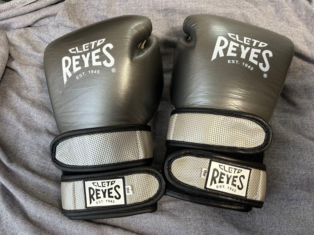 最終値下げ　CLETO REYES ボクシンググローブ グレー