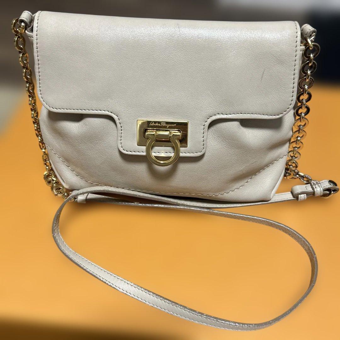 SalvatoreFerragamo★フェラガモ★ガンチーニ