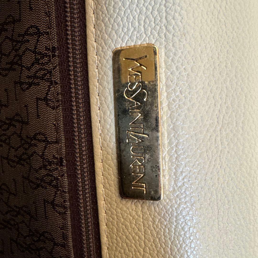 イヴ・サンローラン　ベージュバック