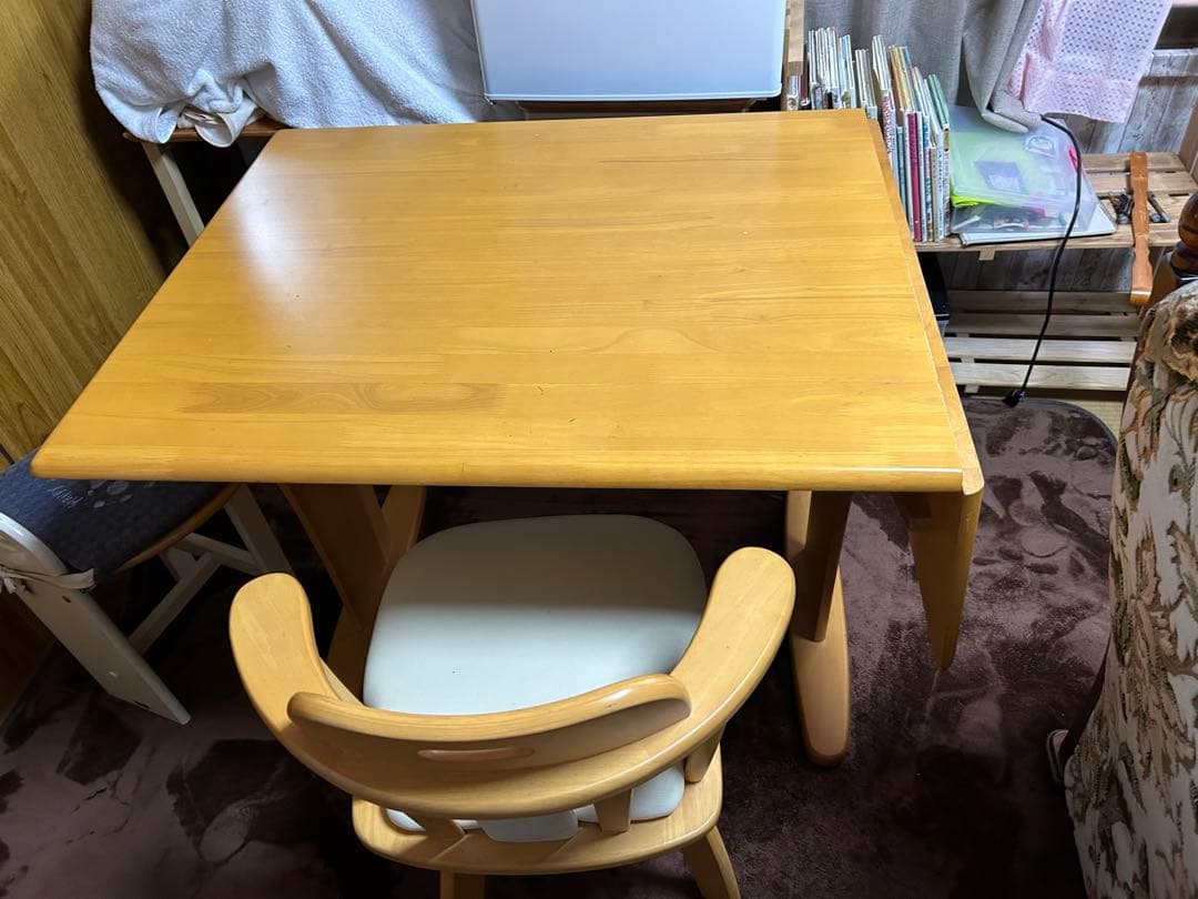 ダイニングテーブル、椅子セット