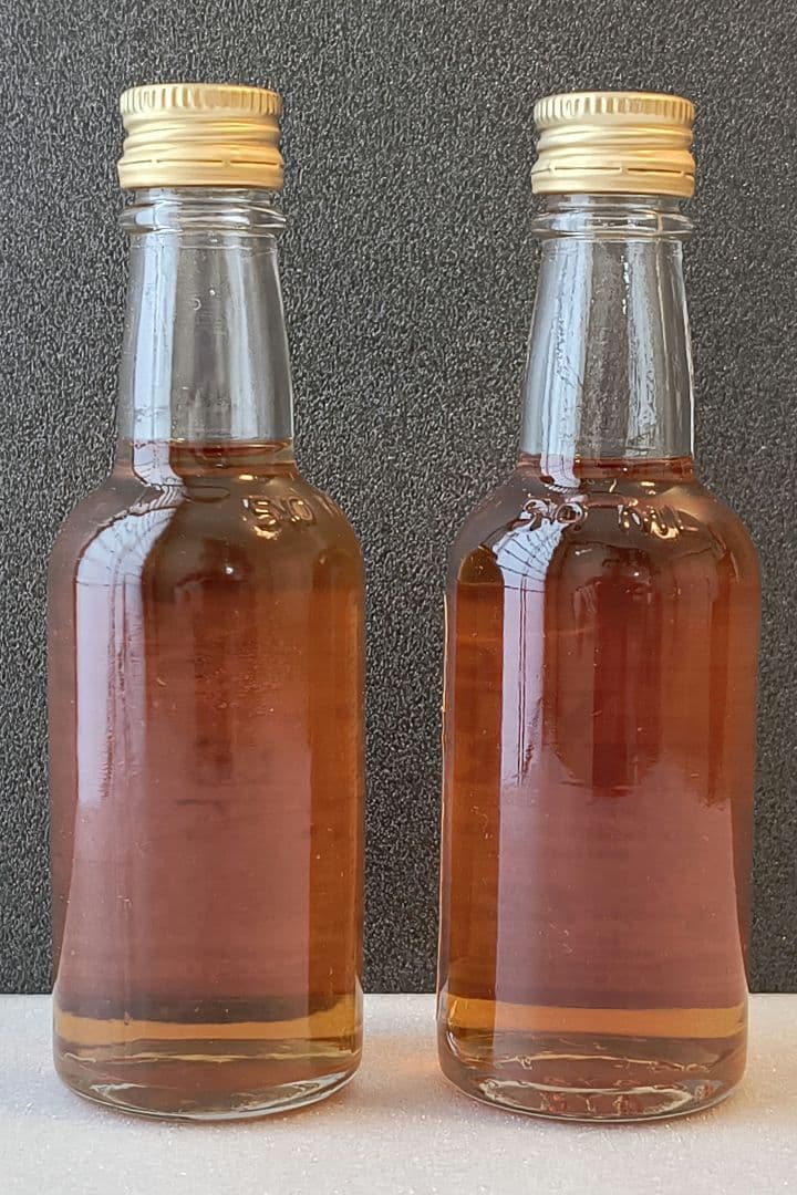 Wild Turkey ウイスキー ミニチュアボトル 2本セットl