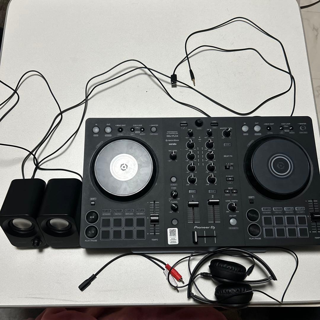 DDJ-FLX4、コントローラー スピーカー、ピンケービル、ヘッドフォン付き