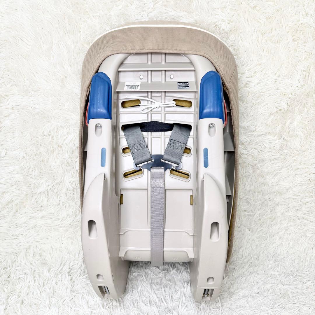 美品 Combi コッコロS UX ヘーゼルナッツ チャイルドシート 軽量