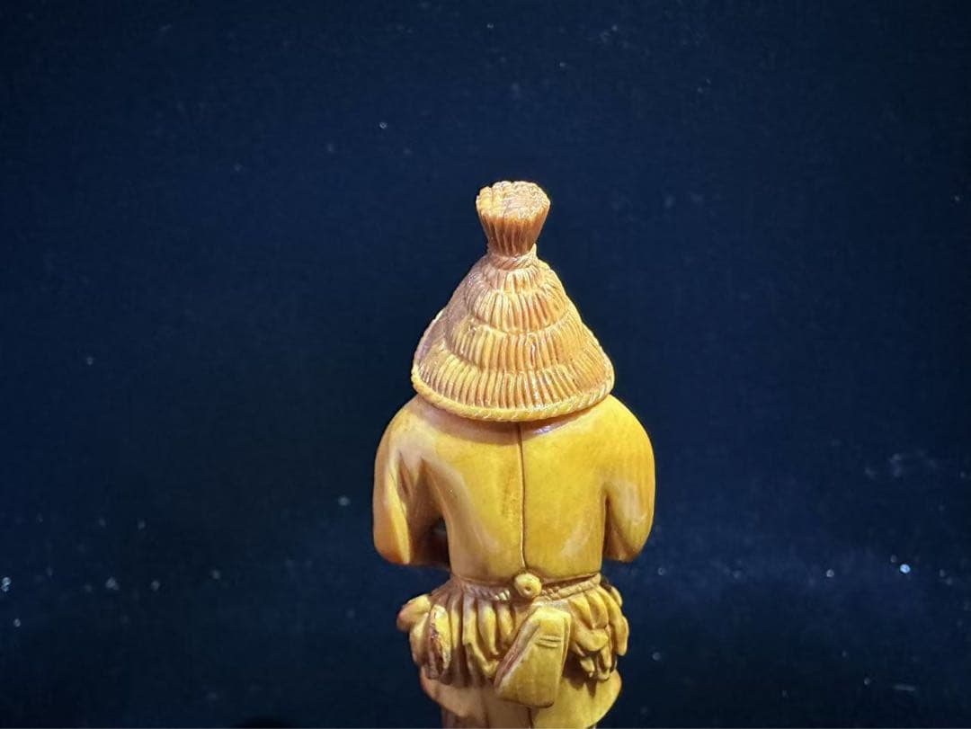 根付　置物　アンティーク　天然素材　仏像　彫刻 古美術品　細密細工　骨董