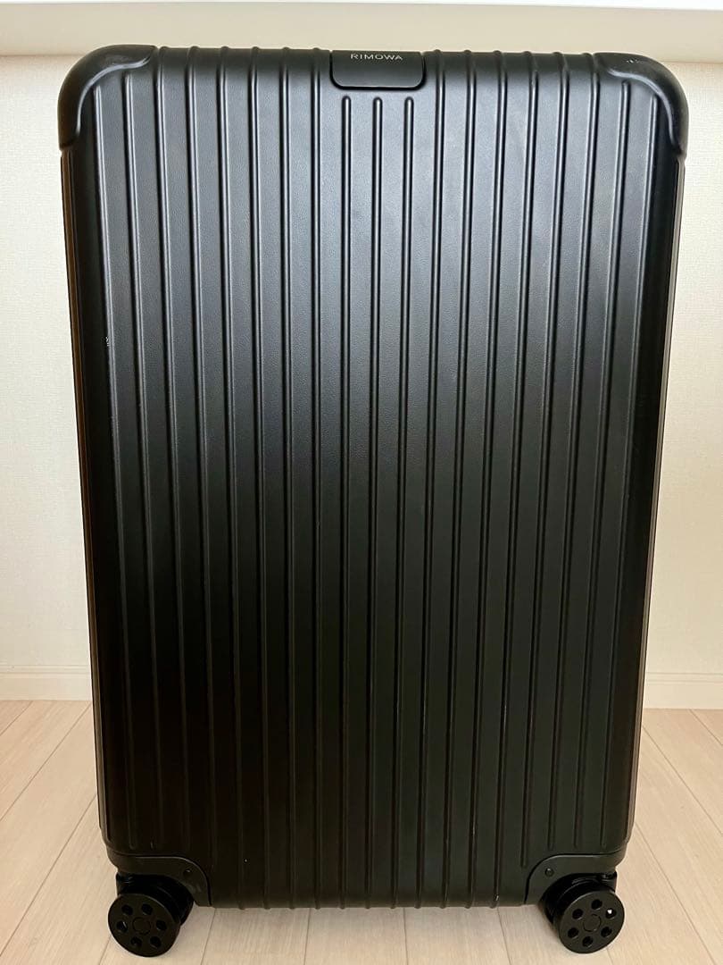 RIMOWA（リモア）スーツケース　エッセンシャル　チェックインL