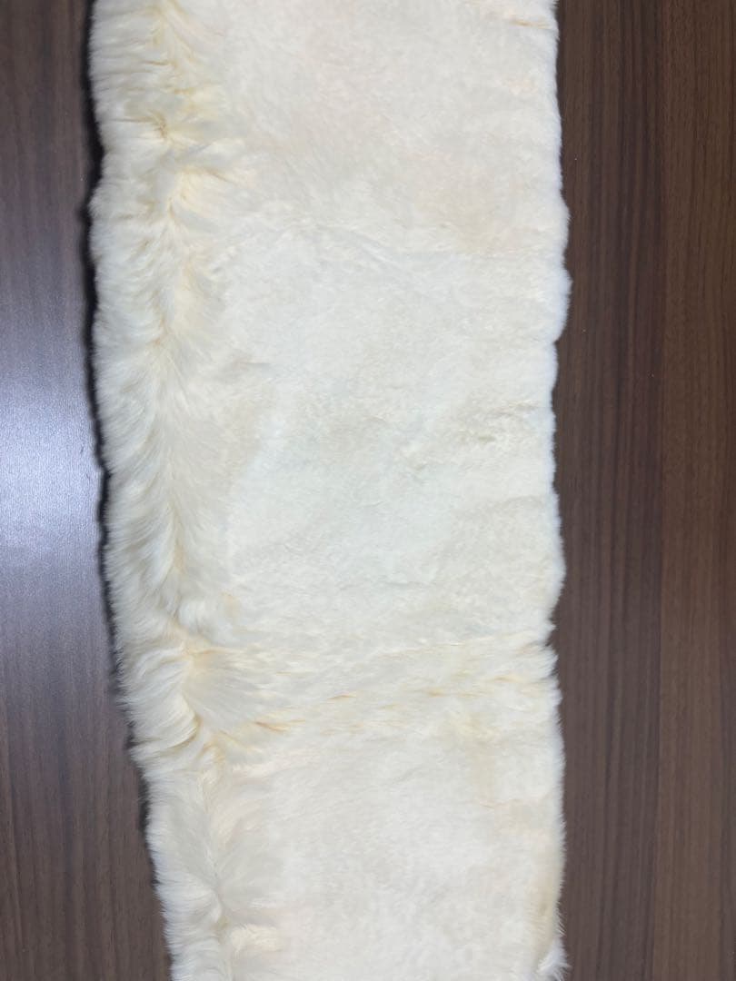 シャネル　ラパン　アイボリーマフラー