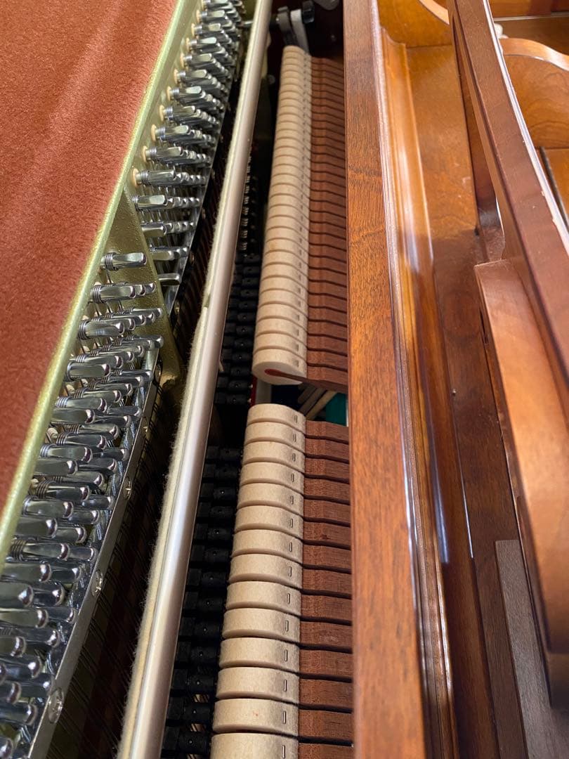 KAWAI アップライト ピアノ C-880FRGバーチ塗装仕上げ