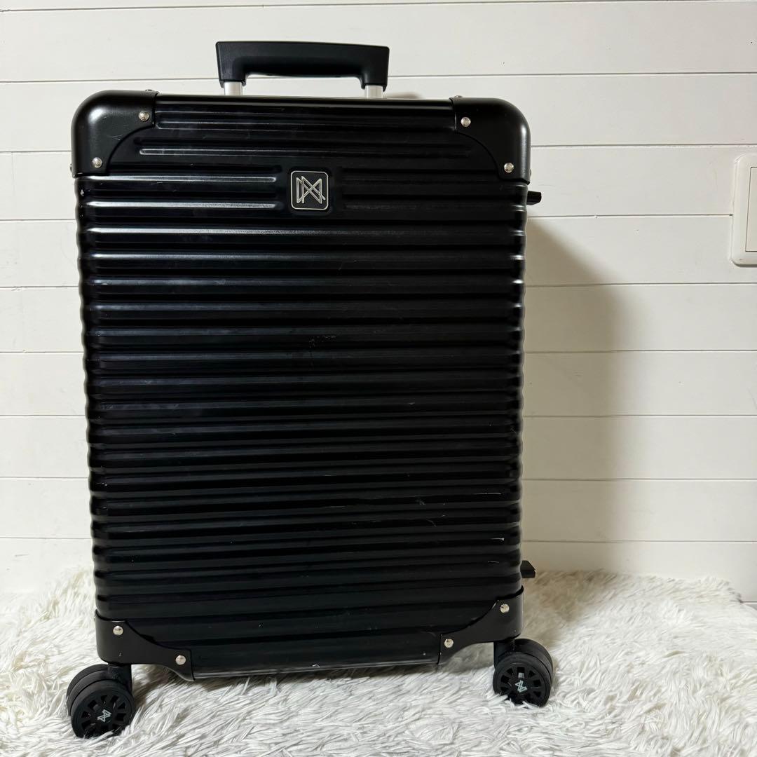 LANZZO ランツォ　1PIU1UGUALE 3　ウノピュウ　アルミキャリー