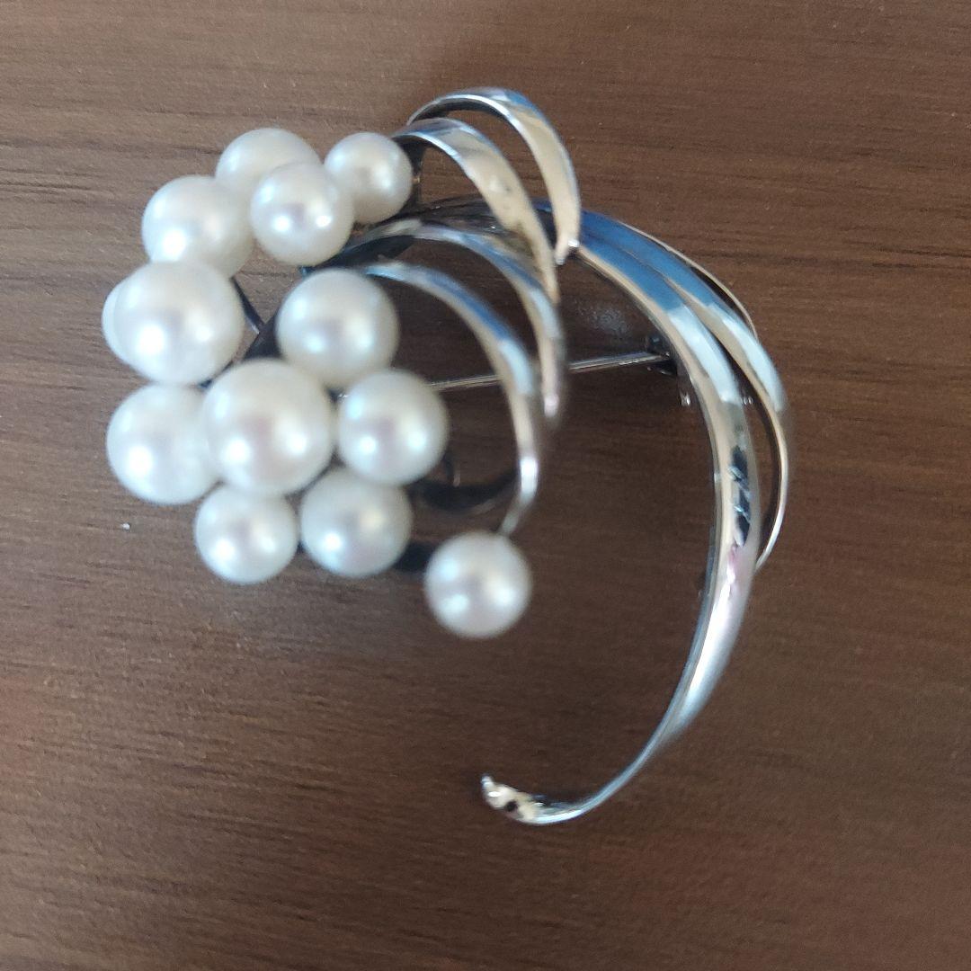 タサキパールフラワーブローチ