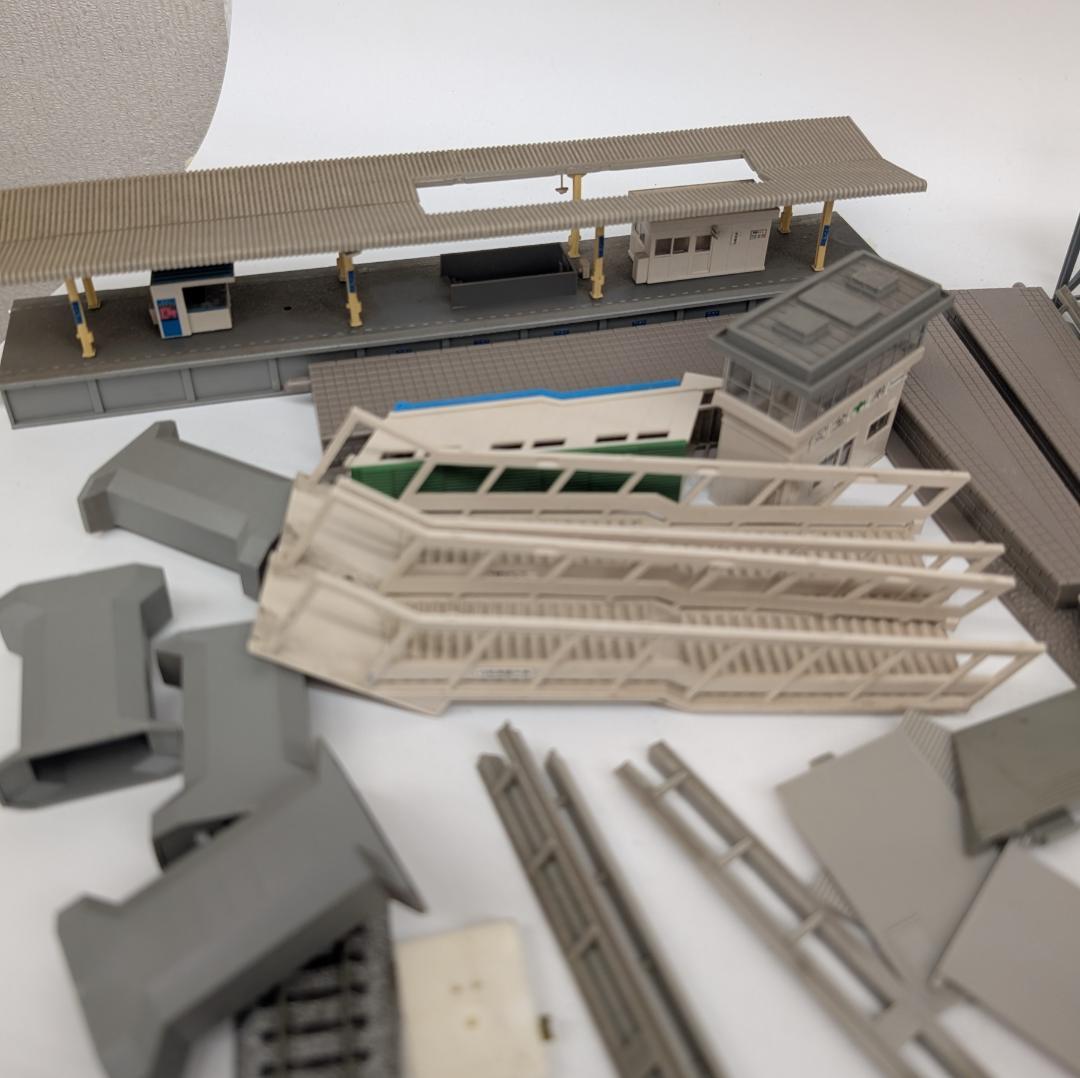鉄道模型用 ジオラマ 解体品 部品 ジャンク 建物等 大量セット TOMIX 他