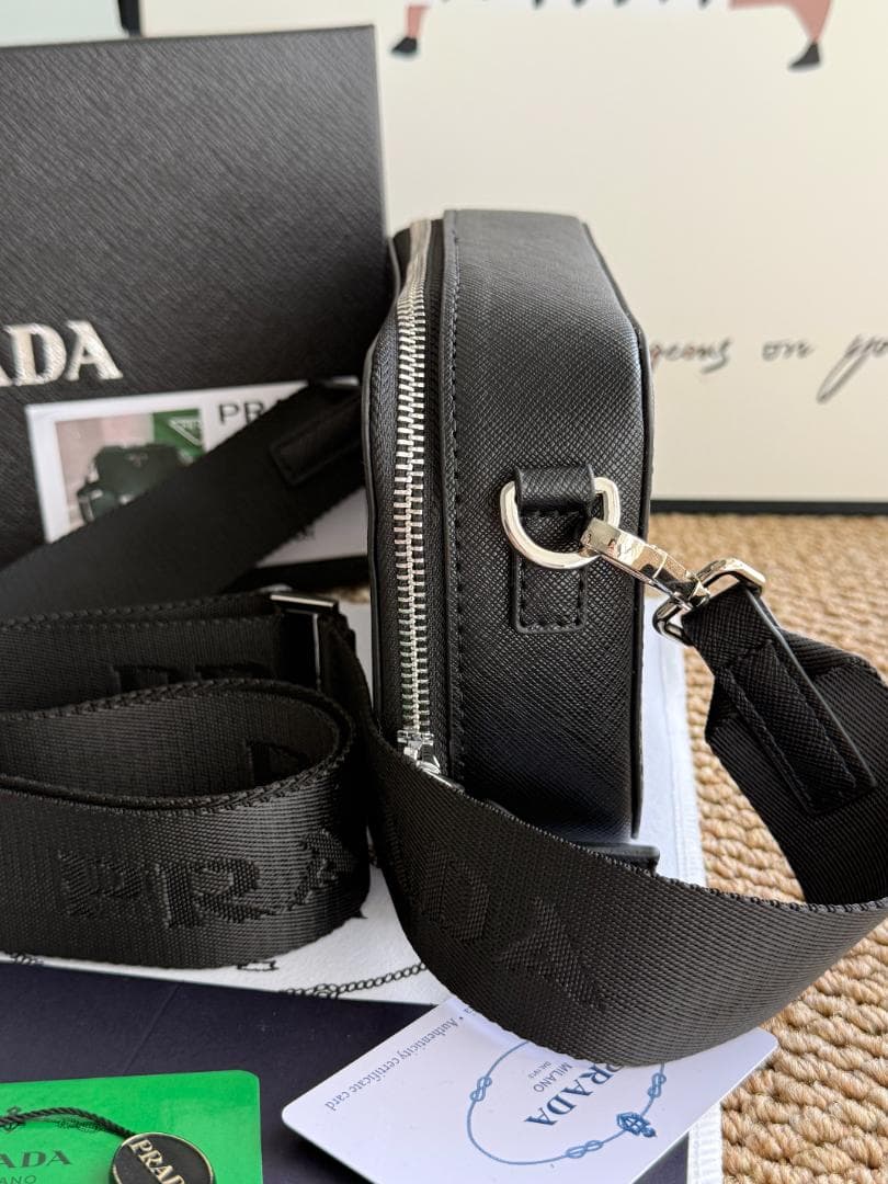 早い者勝ち！ブラック ショルダーバッグ