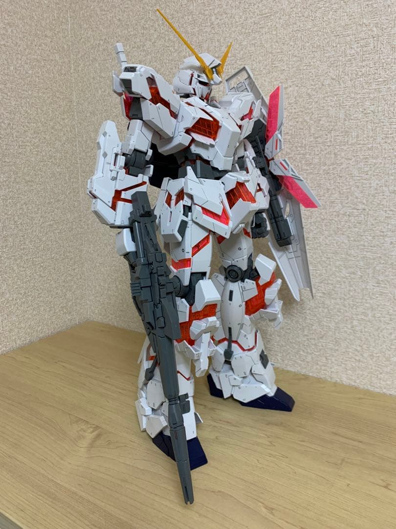メガサイズ　ユニコーンガンダム