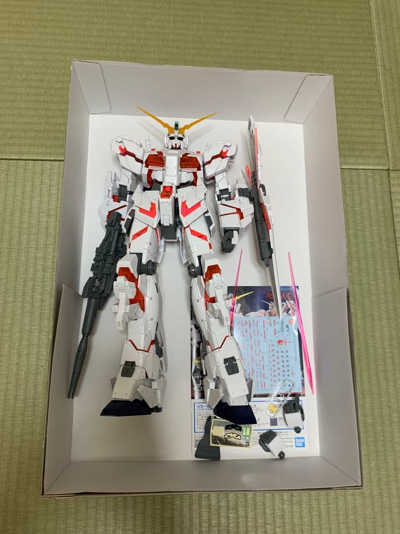 メガサイズ　ユニコーンガンダム