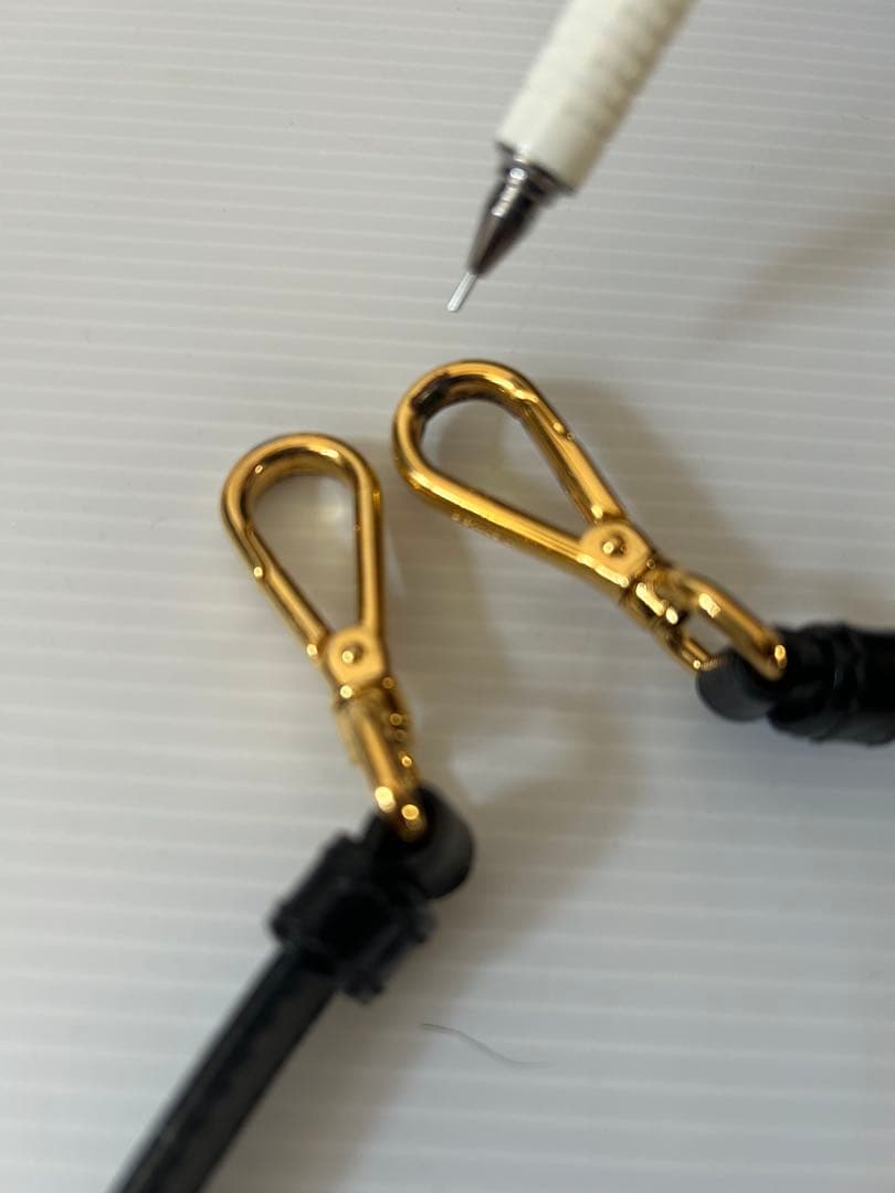 プラダ　ショルダーバッグ　ブラック　BT1010