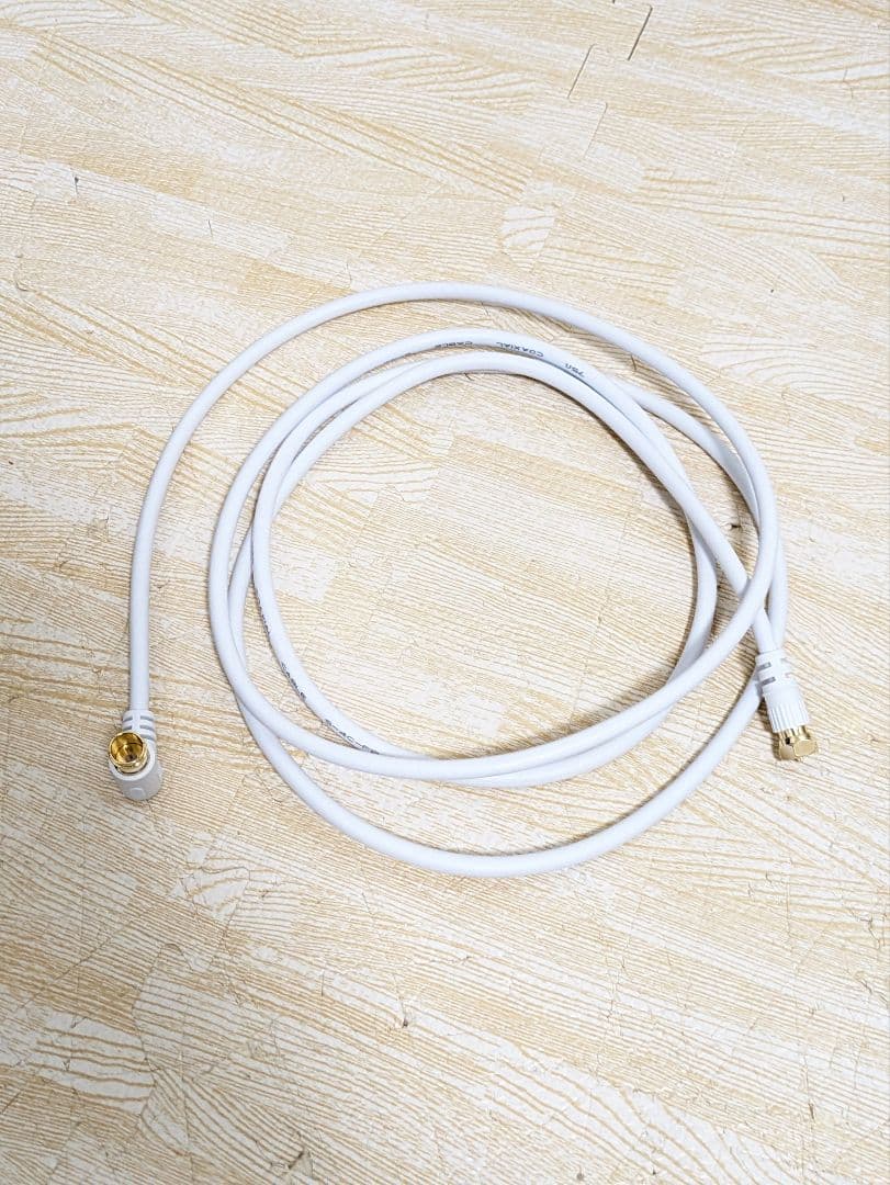 超美品 2023年製 TOSHIBA 32V34 32インチ 液晶テレビ 32型