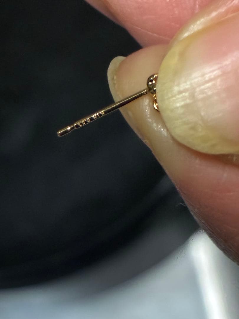 18金クロスダイヤピアス