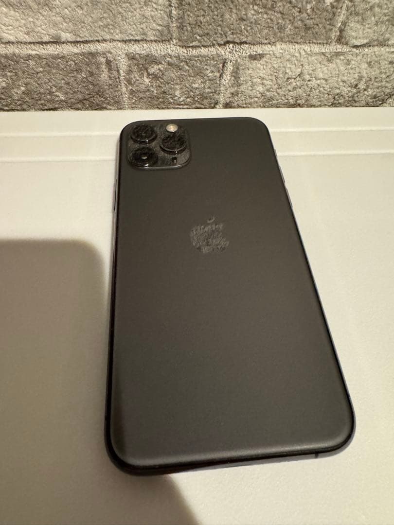 美品　Apple iPhone 11 Pro スペースグレー　256GB