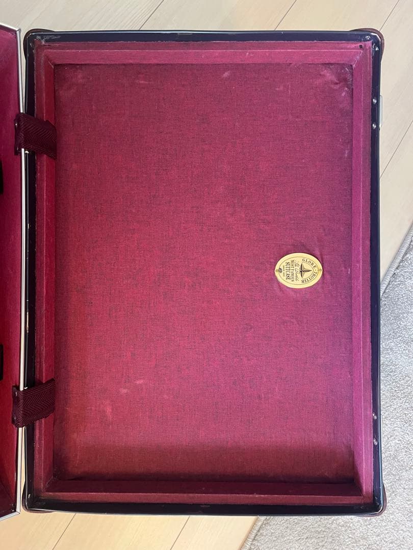 グローブトロッター スモールキャリーオンスーツケース（機内可）