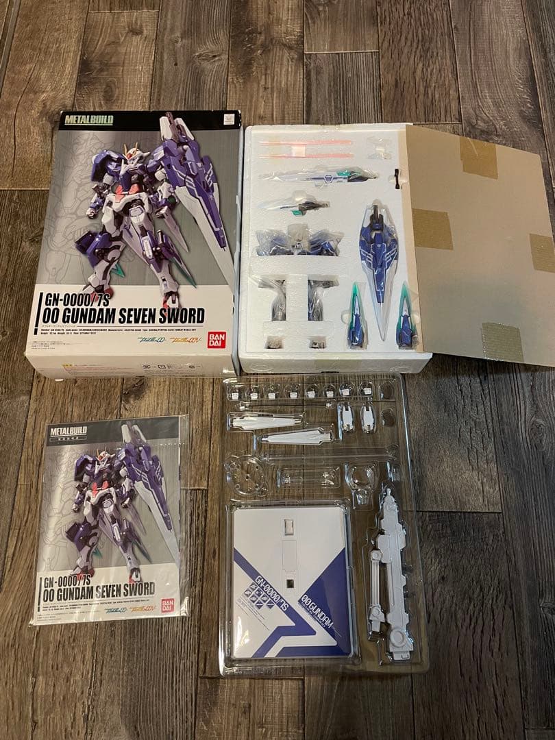 メタルビルド　ダブルオーガンダム　セブンソード　開封品
