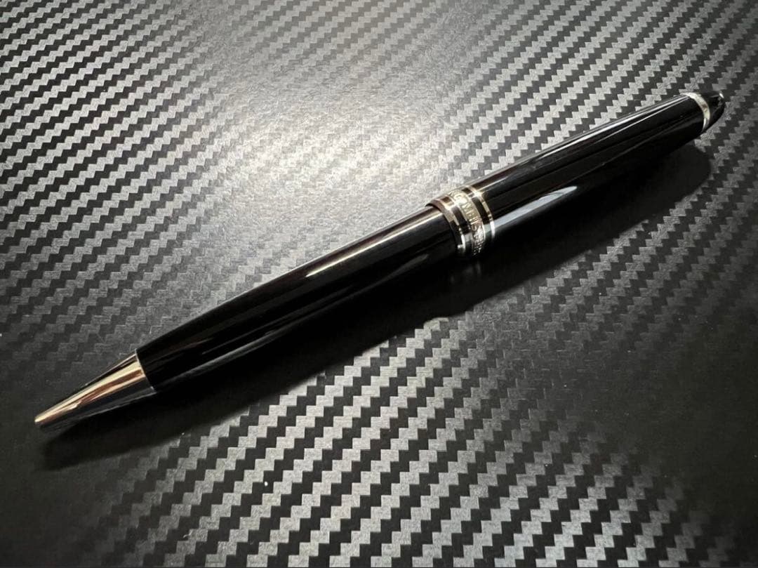 モンブラン 未使用に近い P164 プラチナライン ボールペン