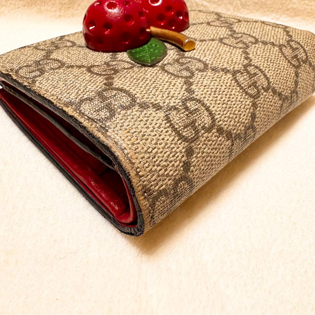 GUCCI GGスプリーム チェリー ウォレット〔二つ折財布〕