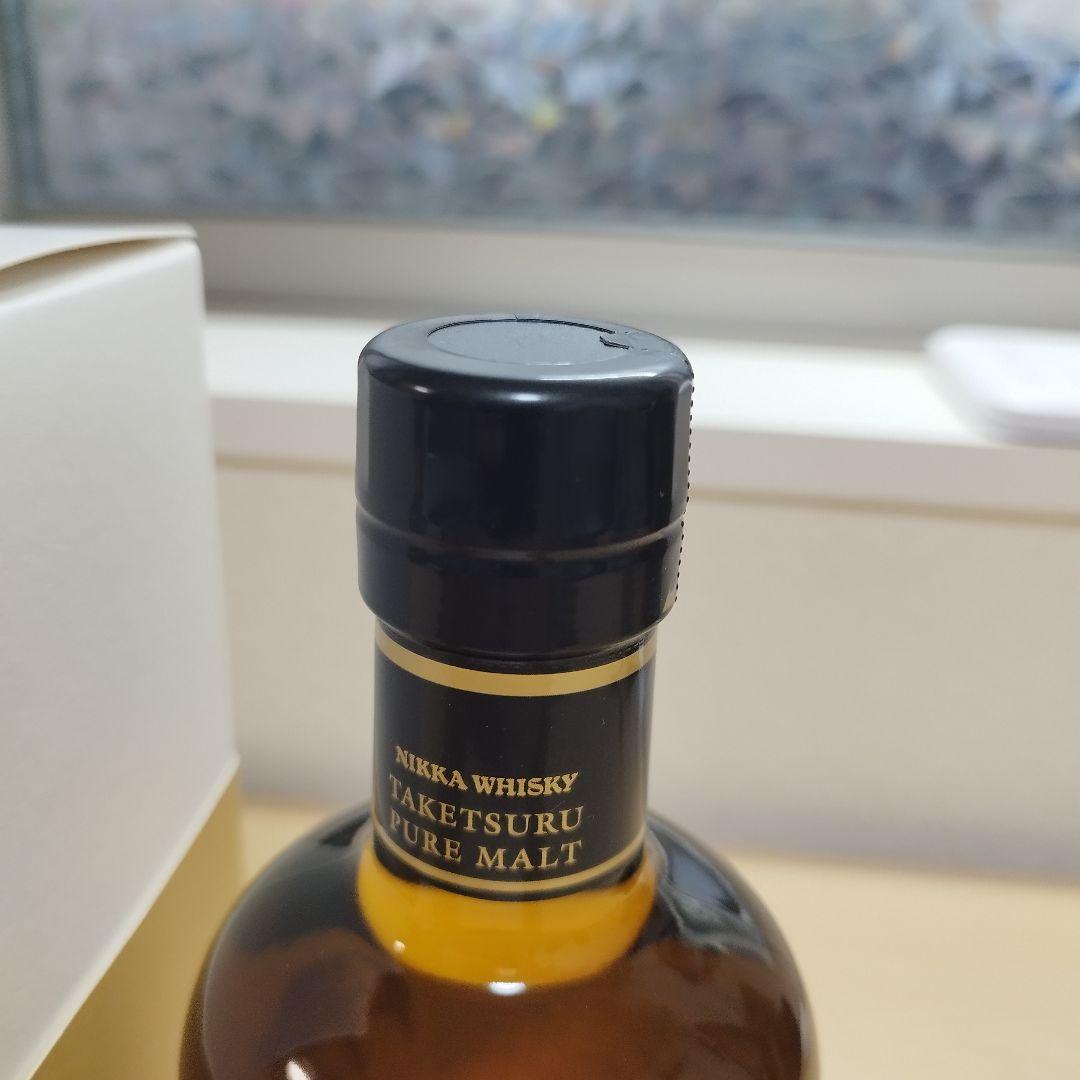 新品未開封箱付きニッカウイスキー竹鶴ピュアモルト700ml