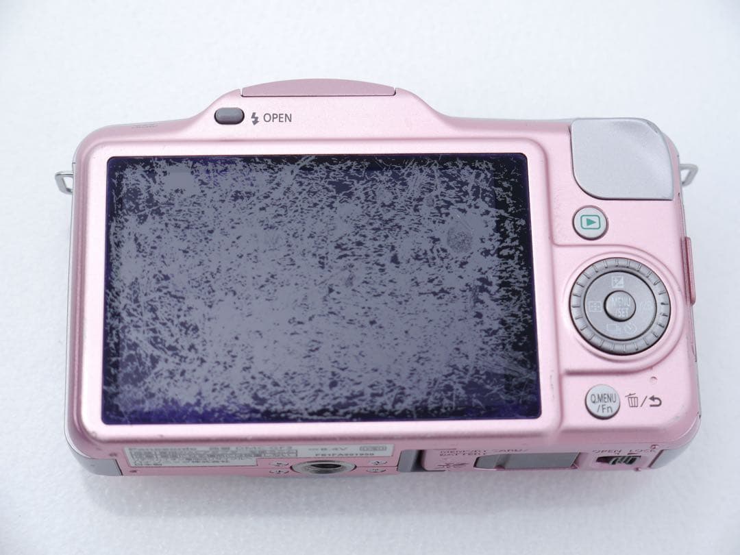 Panasonic LUMIX DMC-GF3 レンズキット ピンク