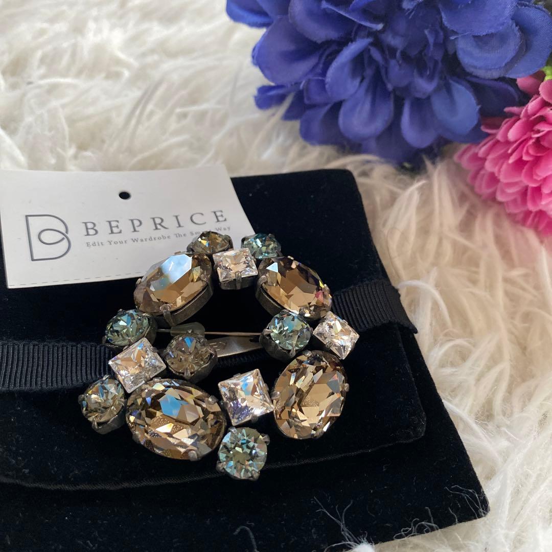 美品　フォクシー　ブローチ