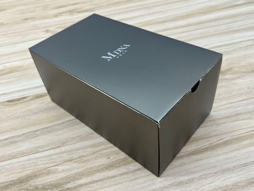 MDNA SKIN エムディーエムエースキン 美容ローラー オニキスブラック