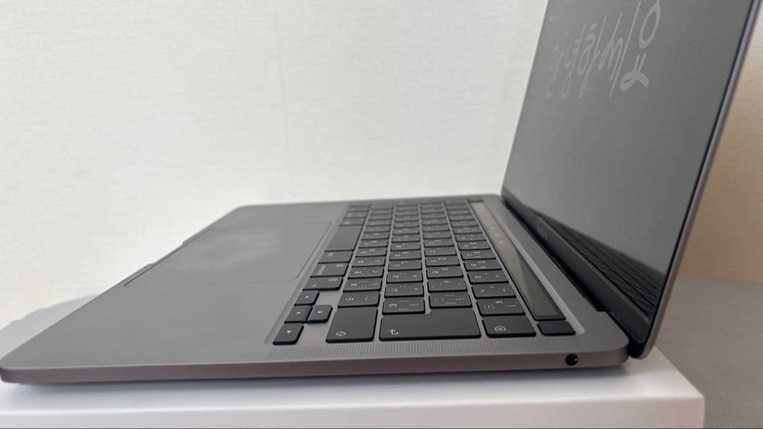 【美品】MacBookPro 13インチ M1 8GB/256GB
