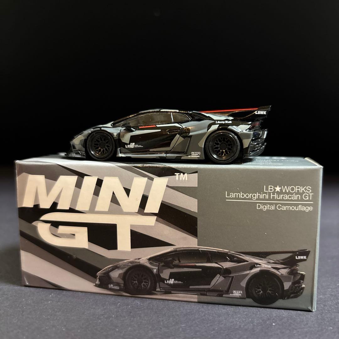 MINIGT LBWK 1/64 ランボルギーニ ウラカン カモフラージュ